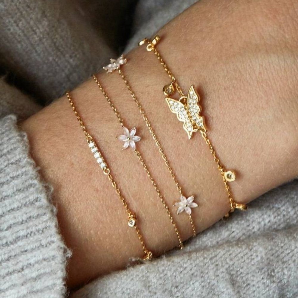 *LELIA* 4-Pc Gold x Rhinestone Bracelet Set